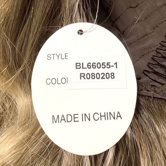 26” Long Wavy Curly Ombre Light Blonde Hair Full Wig Lace Front Women Synthetic - Picture 6 of 6